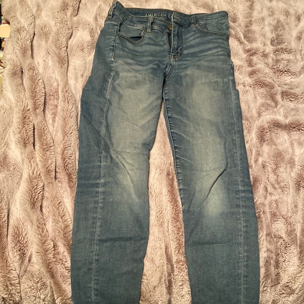 AE high rise jegging in size 8